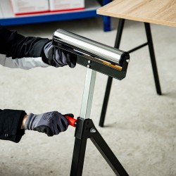 Rullallinen työtuki puu- ja metallikappaleille, säädettävä korkeus 68–110 cm, kantavuus 60–90 kg, metalli, musta