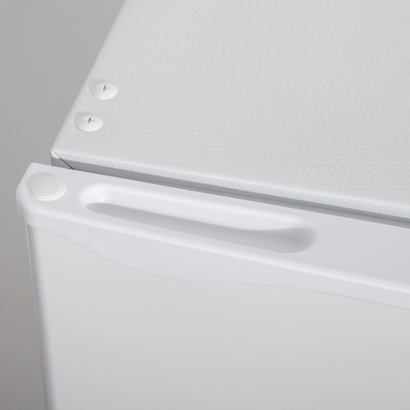 Pieni jääkaappi pakastelokerolla 91 l, kompakti, hiljainen, teräs ja muovi, valkoinen