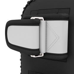 Potkutyyny Muay Thai- ja potkunyrkkeilyharjoitteluun, keinonahkaa, 38 x 20 x 18 cm, musta/punainen/valkoinen