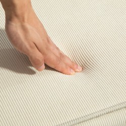 Lattiasohva ja taitettava vieraspatja vakosametista 73x100x65 cm kermanvalkoinen