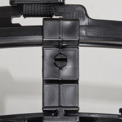 Koripallon palautusosa koriin, säädettävä 360° rebounder, muovi, 35,6 x 35,6 x 75,5 cm, musta