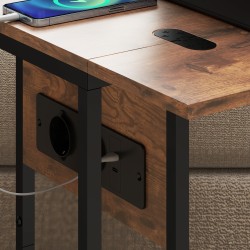 Taittuva C-mallinen sivupöytä integroidulla latausasemalla, lastulevy ja metalli, 39 x 29 x 57 cm, ruskea/musta