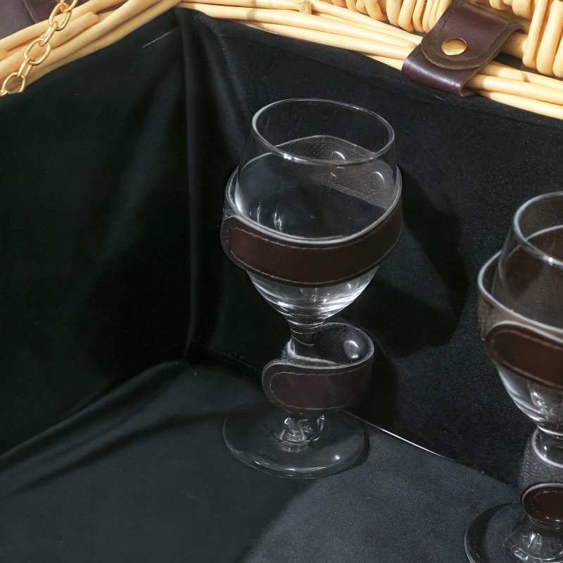 Piknikkori 4 hengelle pajua eristetyllä kylmälokerolla ja täydellisellä astiastosetillä, luonnonpuu