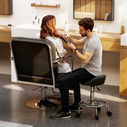 Korkeussäädettävä työjakkara selkänojalla ja jalkarenkaalla 59–75 cm musta