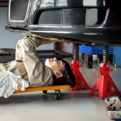 Auton korjauspukki 3 t, teräs, säädettävä 29–41,8 cm, 2 kpl, punainen/musta