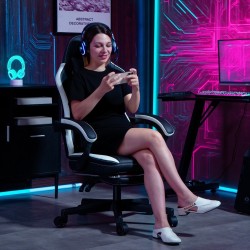 Pelituoli jalkatuella ja niskatyynyllä, keinonahkaa, säädettävä ja kallistuva, mustavalkoinen