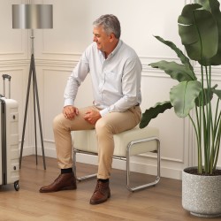 Rahituoli makuuhuoneeseen, paksu vaahtomuovitäyte 18 cm, chenille-verhoilu, teräsjalat, 52 x 42 x 42 cm, beige