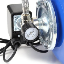 Vesipumppujärjestelmä 600 W 2800 l/h 19 l painesäiliö, painekytkin ja painemittari