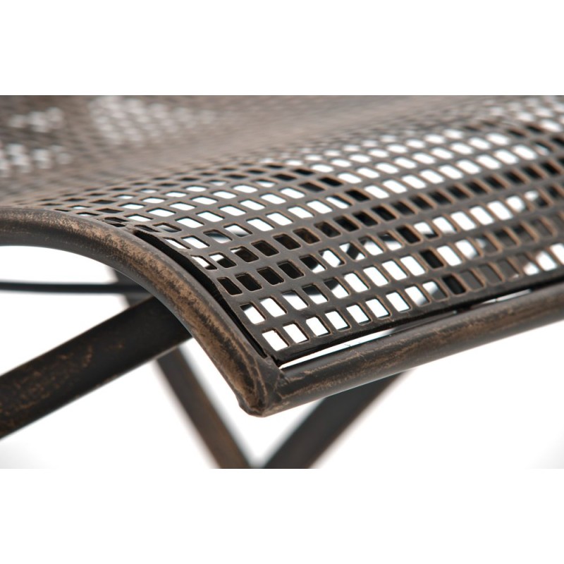 Nostalginen rautainen taittotuoli antiikkipatinalla terassille ja puutarhaan