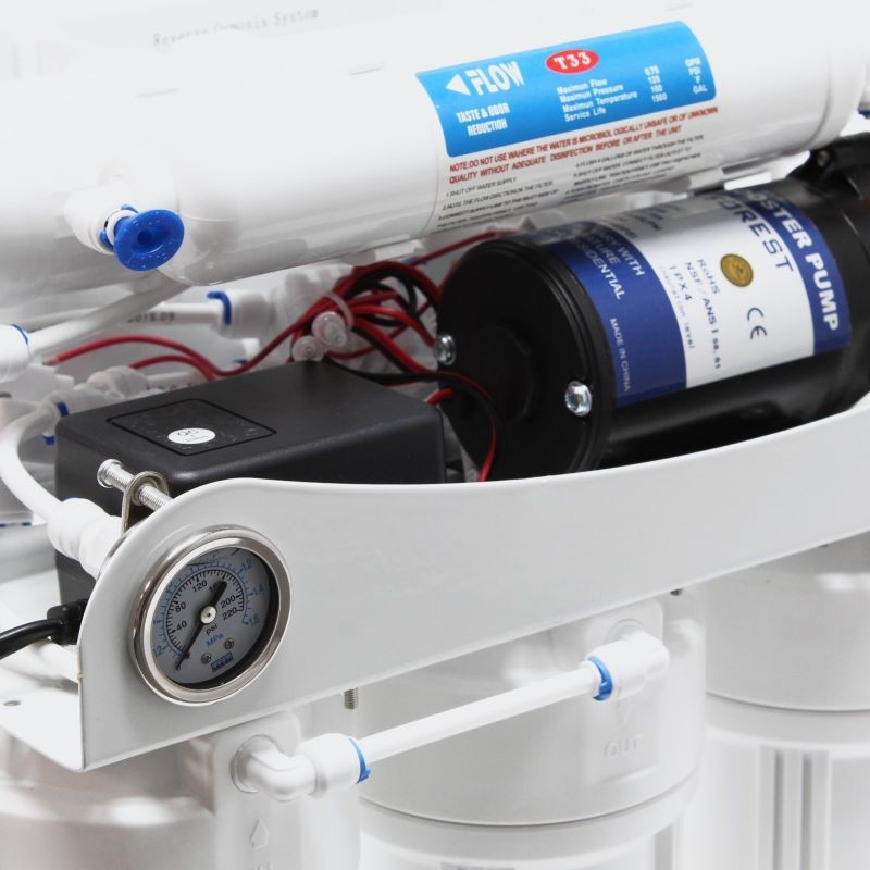 Naturewater 5-vaiheinen käänösmoosijärjestelmä 190 l/vrk paineennostopumpulla ja painemittarilla