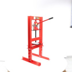 Hydraulinen painekone 6 t 300 mm teräs painemittarilla