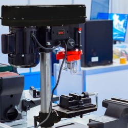 XPOtool Pöytapora 500 W, laser, 1,5–16 mm istukka, 500–2500 kierrosta/min