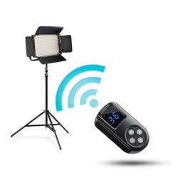 Walimex pro Niova 600 Plus Bi-Color LED-paneelivalaisin ja WT-806-jalusta