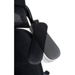 Ergonominen toimistotuoli säädettävällä ristiselän tuella ja käsinojilla