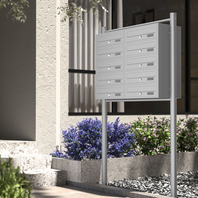 Postilaatikkojärjestelmä 10 lokeroa, hopeanvärinen, 945 x 270 x 1500 mm, sinkitty teräs, jalustalla