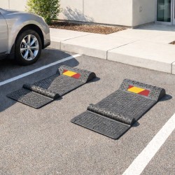 Pysäköintimatot 2 kpl, 52,8 x 25 x 5,2 cm, musta, itsekiinnittyvä pysäköintiapu kynnyksellä