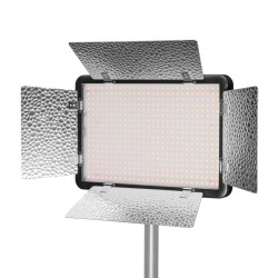 Walimex pro 2x Versalight 500 Bi-Color LED-paneeli ja 2x valaisinjalkaa, 32 W, studiovalaistussarja