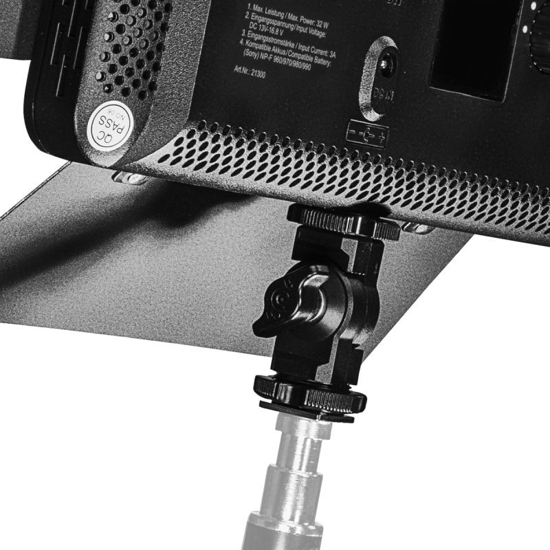 Walimex pro 2x Versalight 500 Bi-Color LED-paneeli ja 2x valaisinjalkaa, 32 W, studiovalaistussarja