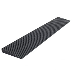 Kynnysramppi pyörätuolille ja rollaattorille 900 x 140 x 15 mm kumi musta liukuestepinta
