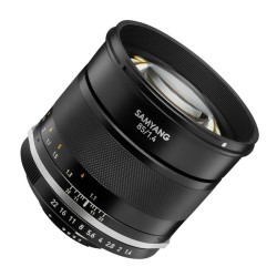 Samyang MF 85 mm F1.4 MK2 muotokuvaobjektiivi Nikon F AE, täyskennoinen ja APS-C