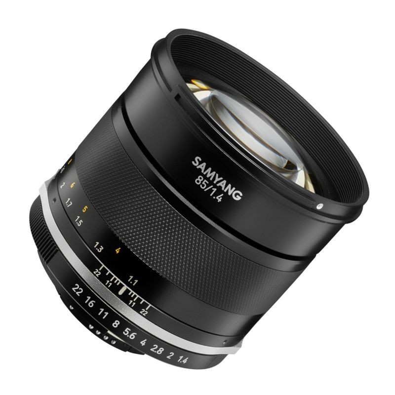 Samyang MF 85 mm F1.4 MK2 muotokuvaobjektiivi Nikon F AE, täyskennoinen ja APS-C