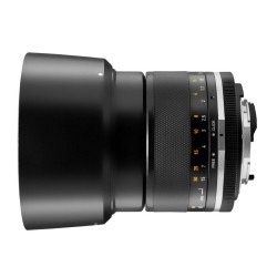 Samyang MF 85 mm F1.4 MK2 muotokuvaobjektiivi Nikon F AE, täyskennoinen ja APS-C