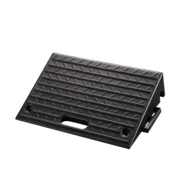 Kumiramppi 50 t 500 x 315 x 107 mm modulaarinen musta