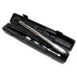 Momenttiavain 28 210 Nm 12 7 mm hiiliteräs musta 127 mm jatkovarsi ja hylsyt 17 mm ja 19 mm