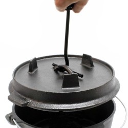 Valurautapata 4 l, musta, alusta ja kanninostin, nuotiolle ja retkeilyyn