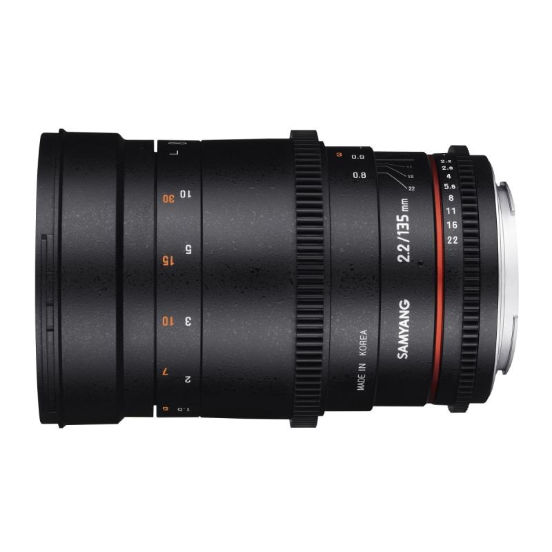 Samyang MF 135 mm T2,2 videobjektiivi Sony E, täyskenno ja APS-C