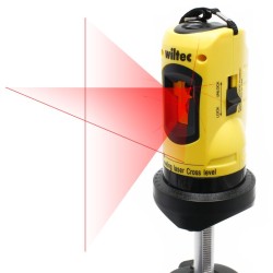 Itsetasaava ristiviivallaseri ja 1,2 m koljalka, ±0,5 mm/m