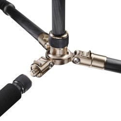 Mantona Titanium Carbon 2 in 1 hiilikuitujalusta, 159 cm, pallopää ja kuljetuslaukku