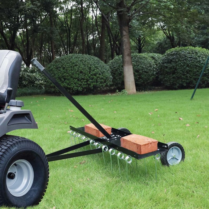 Ruohonilmastin 100 cm teräsjousipiikeillä, ratsastajalla varustetut leikkurit ja ATV-ajoneuvot