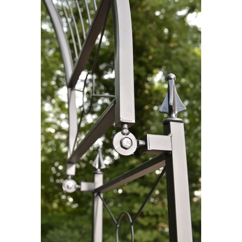 Säädettävä ruusukaari puutarhaan - koristeellinen ja kestävä köynnöstuki