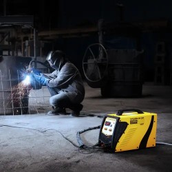 CNC-plasmaleikkuri S-PLASMA 85CNC 85 A 400 V pilotisytyksellä