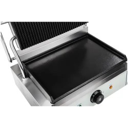 Kontaktigrilli RCKG-2200, 2200 W, uritettu ylälevy ja sileä alalevy