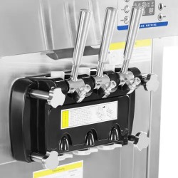 Royal Catering pehmeän jäätelön kone 20 l/h 1670 W esijäähdytyksellä