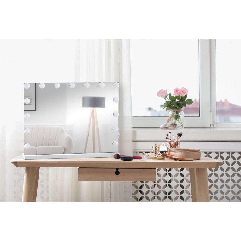 Marlene meikkipeili led-valoilla ja usb-portilla kylpyhuoneeseen