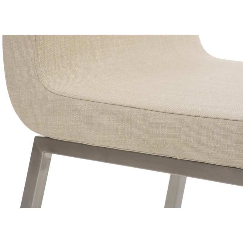 Tyylikäs Colmar-ruokailutuolipari mukavalla kangasverhoilulla ja teräsjaloilla