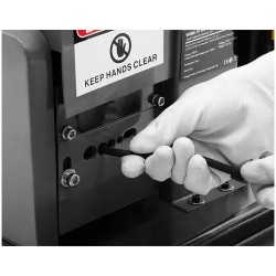 Sähköinen kaapelinkuorija 1 500 W, 9 syöttöaukkoa