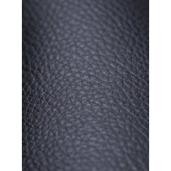 Tyylikäs Foley-ruokailutuoli käsinojilla ja puisella rungolla