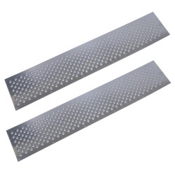 TRUTZHOLM alumiiniset reikälevyt 2 kpl 100 x 20 cm 1 5 mm kulkusuojaimeksi ja lastauslevyksi