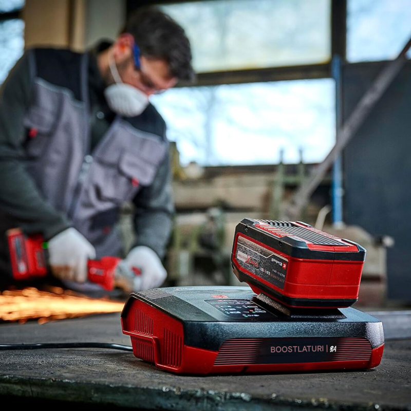 Einhell Power X-Boostcharger 8A -laturi, 18 V, 8 A Power X-Change -akuille
