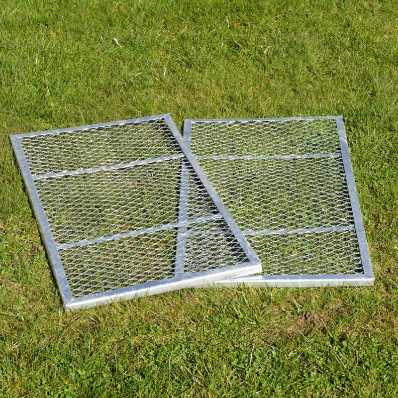 Kompostorin metallikansi tai pohja, 2 osaa, kuumasinkitty, 1SN3910