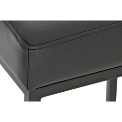 Klassinen baarijakkara modernilla twistillä - tyylikäs ja mukava