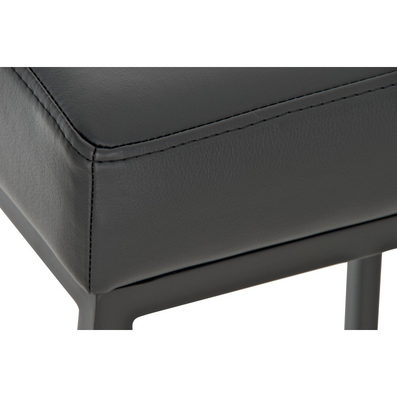 Klassinen baarijakkara modernilla twistillä - tyylikäs ja mukava