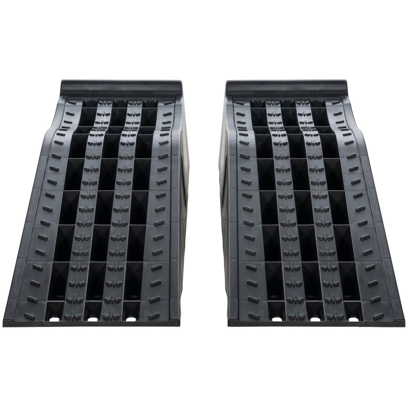 Ajoramppien ja pyöräkiilojen sarja auton huoltoon ja korjaukseen