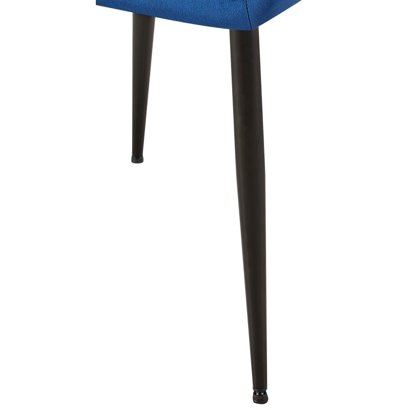 Tyylikäs musta samettinen ruokailutuoli korkealla selkänojalla