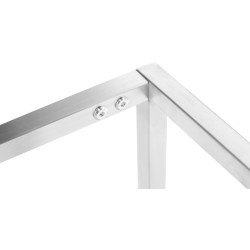 Tyylikäs Barci-penkki pehmustetulla istuimella ja teräsrungolla