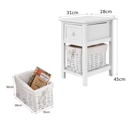 Kaksitasoinen valkoinen puinen yöpöytä korilla ja laatikolla